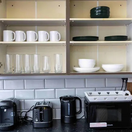 3-bed-patchway-self-check-in-parking-wi-fi-sleeps 5