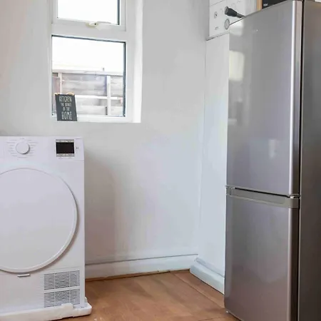 3-bed-patchway-self-check-in-parking-wi-fi-sleeps 5 Ferienhaus Bristol