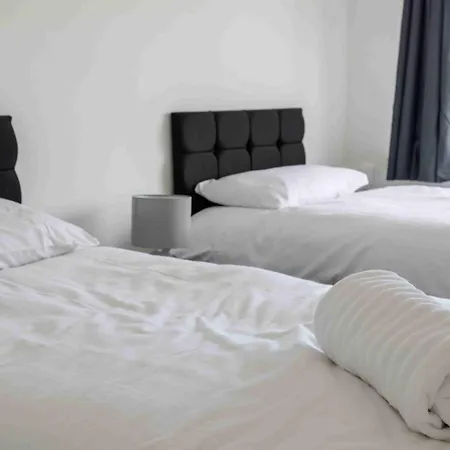 3-bed-patchway-self-check-in-parking-wi-fi-sleeps 5 * Bristol