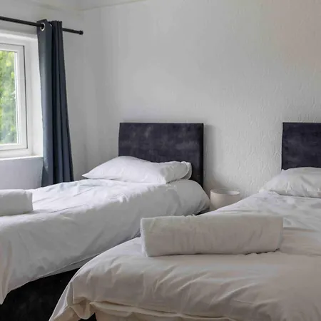 3-bed-patchway-self-check-in-parking-wi-fi-sleeps 5 Ferienhaus